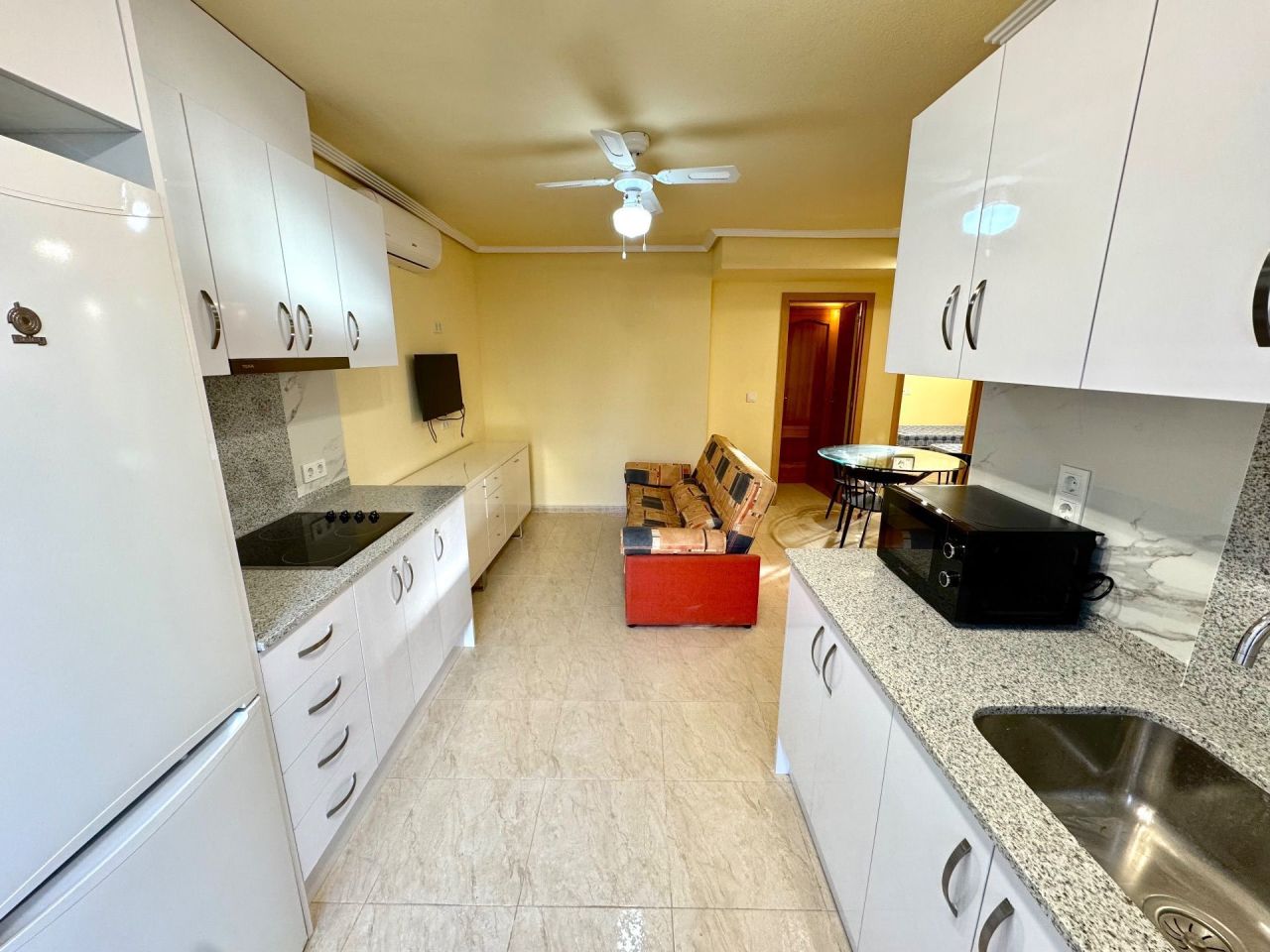 Villa in Guardamar del Segura, Spanien, 250 m² - Foto 10