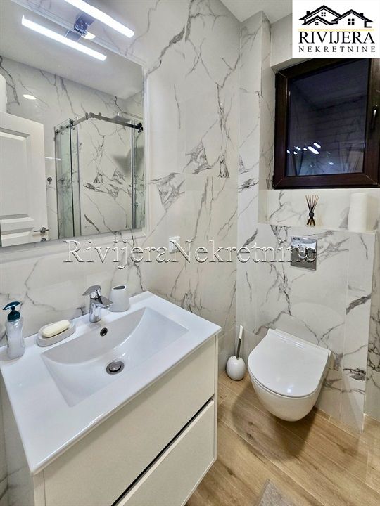 Apartment in Tivat, Montenegro, 27 m² - picture 7