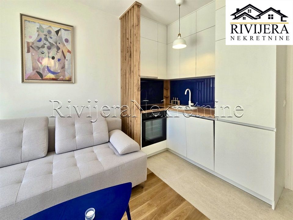 Apartment in Tivat, Montenegro, 27 m² - picture 3