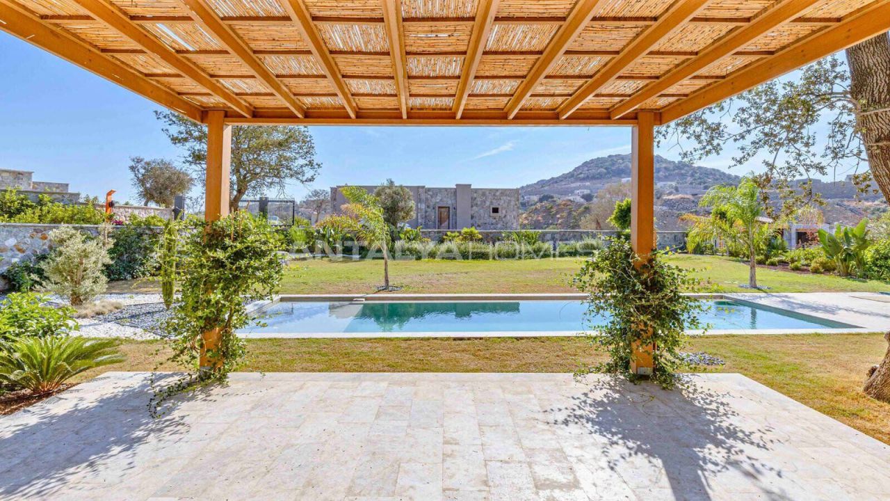 Villa in Bodrum, Turkey, 240 m² - picture 1