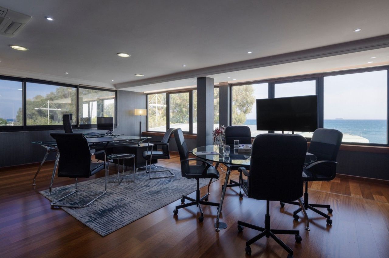 Office in Limassol, Cyprus, 1 114 m² - picture 1