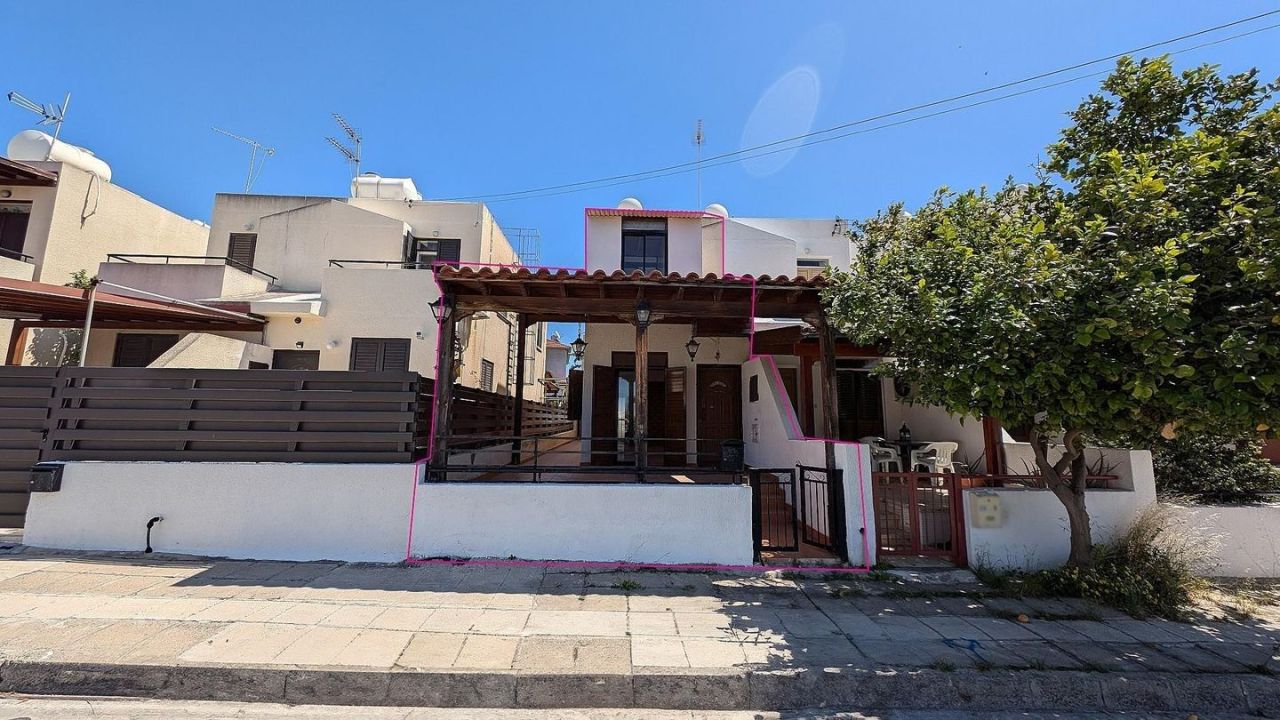 Villa en Lárnaca, Chipre, 80 m² - imagen 1