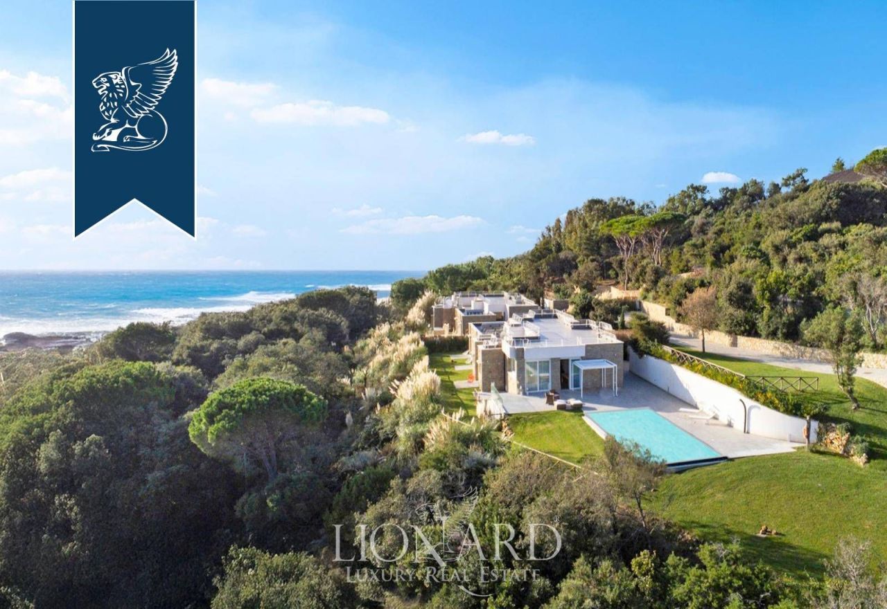 Villa en Castiglione della Pescaia, Italia, 350 m² - imagen 1