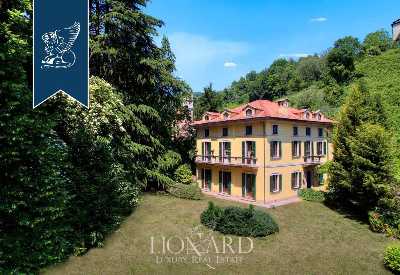 Villa en Lecco, Italia, 900 m² - imagen 2