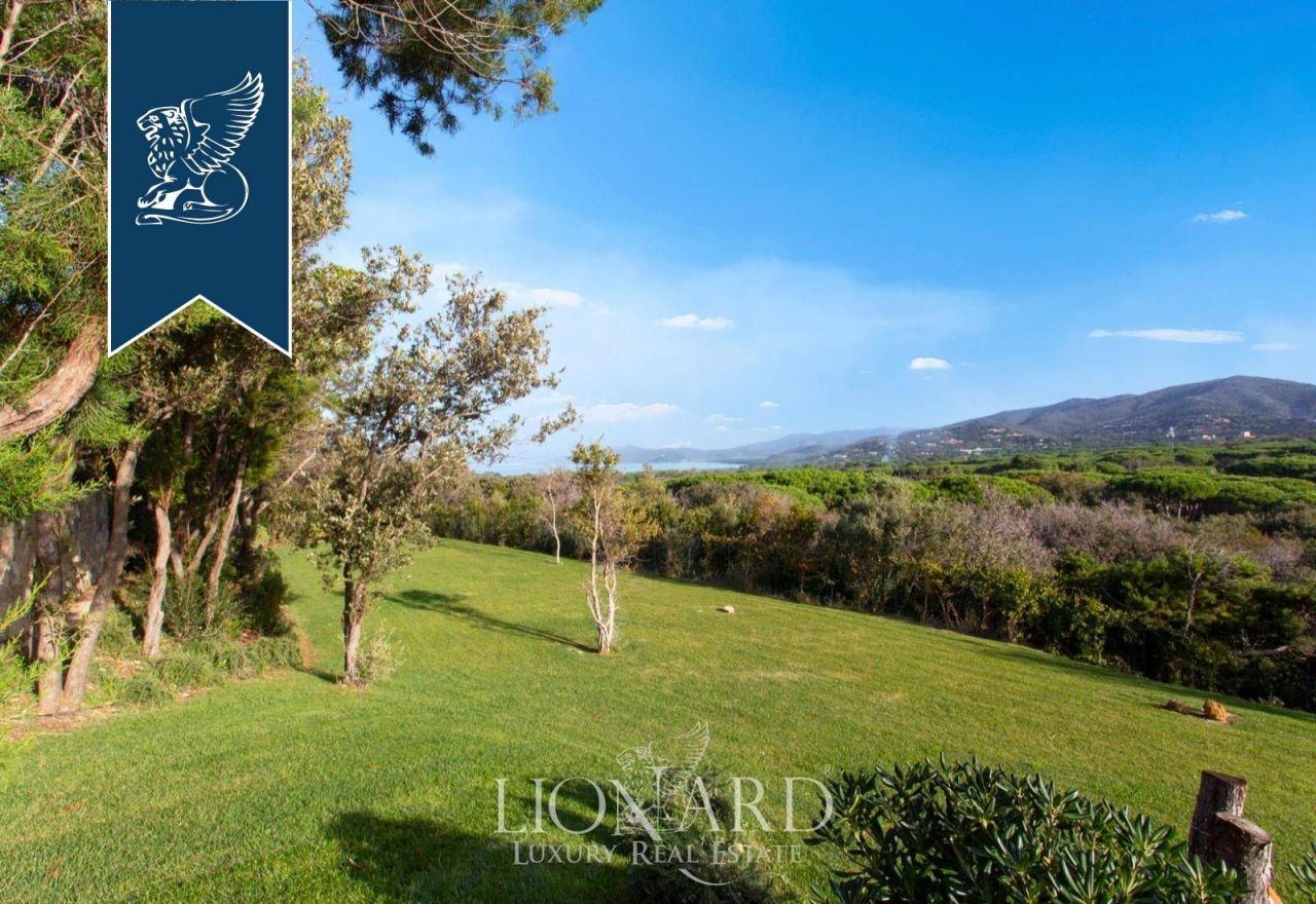 Villa in Castiglione della Pescaia, Italy, 350 m² - picture 3