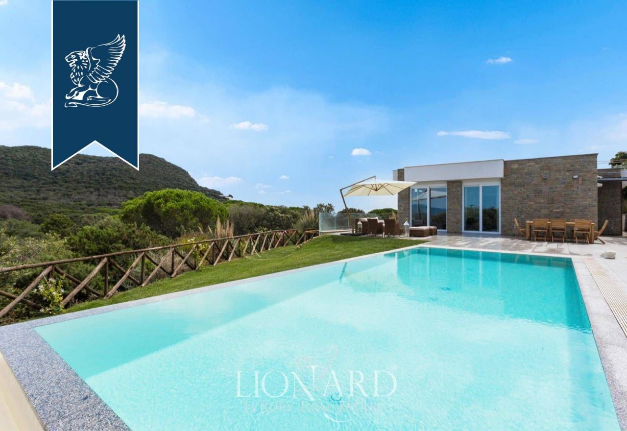 Villa in Castiglione della Pescaia, Italy, 350 m² - picture 7