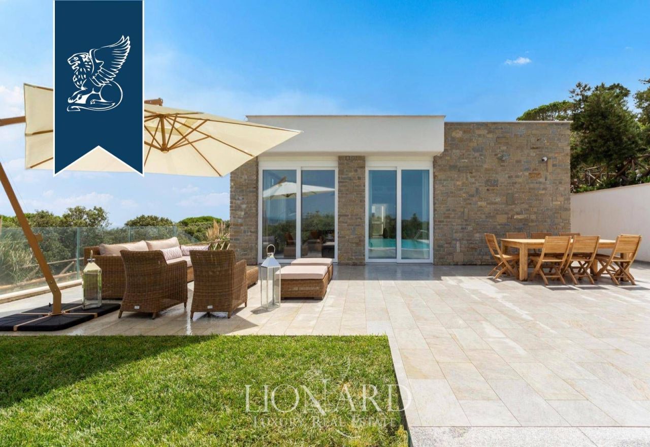 Villa in Castiglione della Pescaia, Italy, 350 m² - picture 8