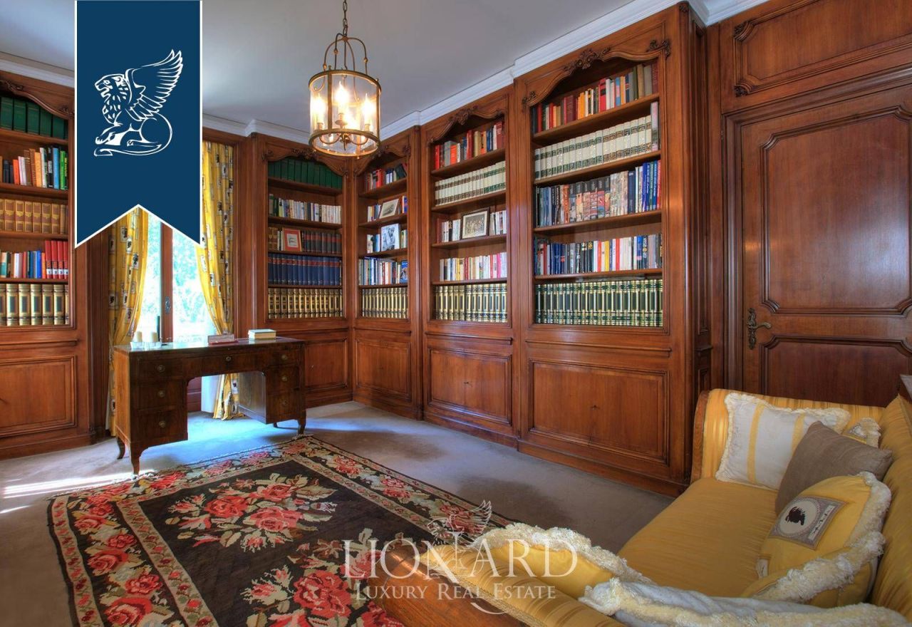 Villa en Lecco, Italia, 900 m² - imagen 13