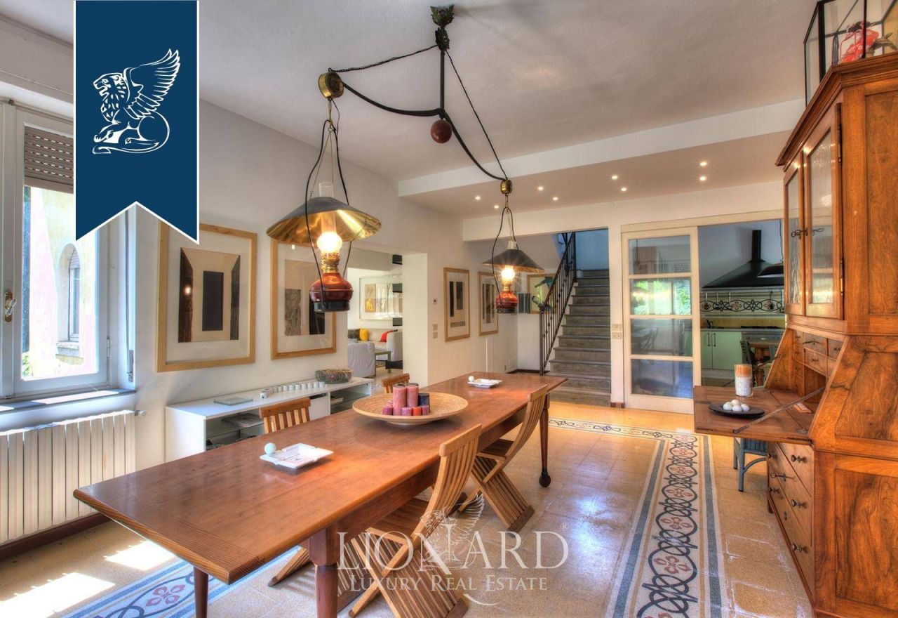 Villa en Lecco, Italia, 900 m² - imagen 16