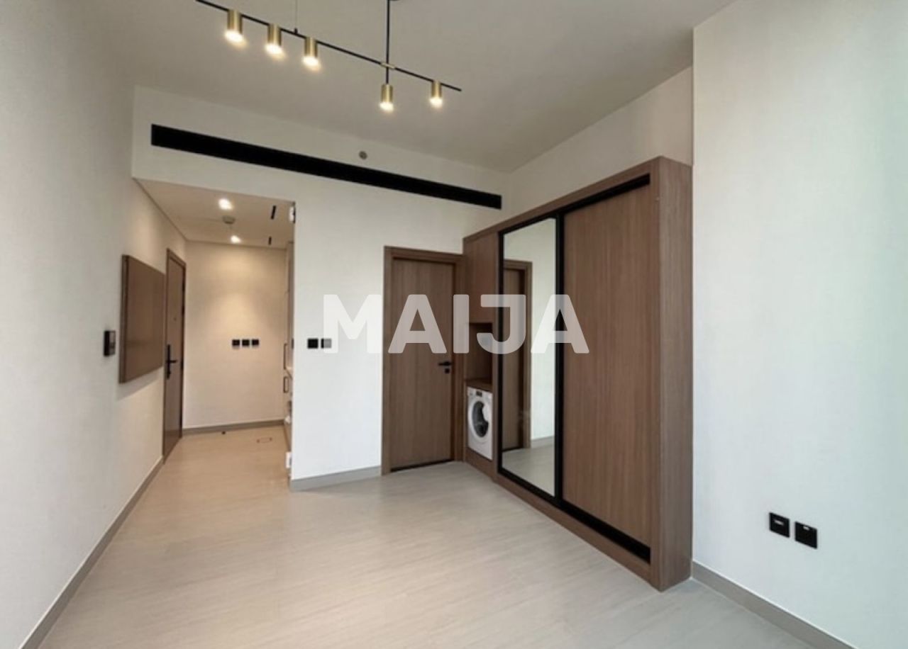 Apartment in Dubai, UAE, 26 m² - picture 1