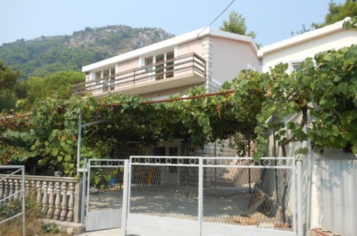 House in Budva, Montenegro, 300 m² - picture 1