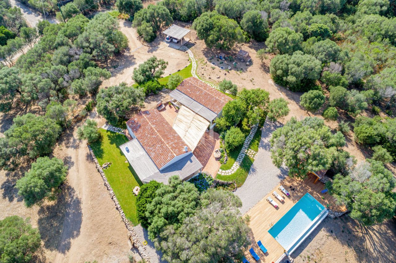 Villa en Arzachena, Italia, 200 m² - imagen 7