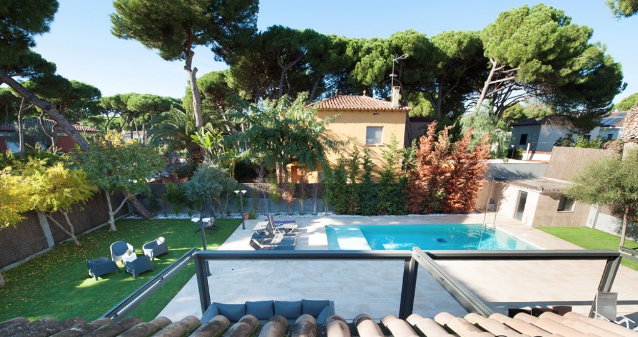 Maison à Castelldefels, Espagne, 388 m² - image 8