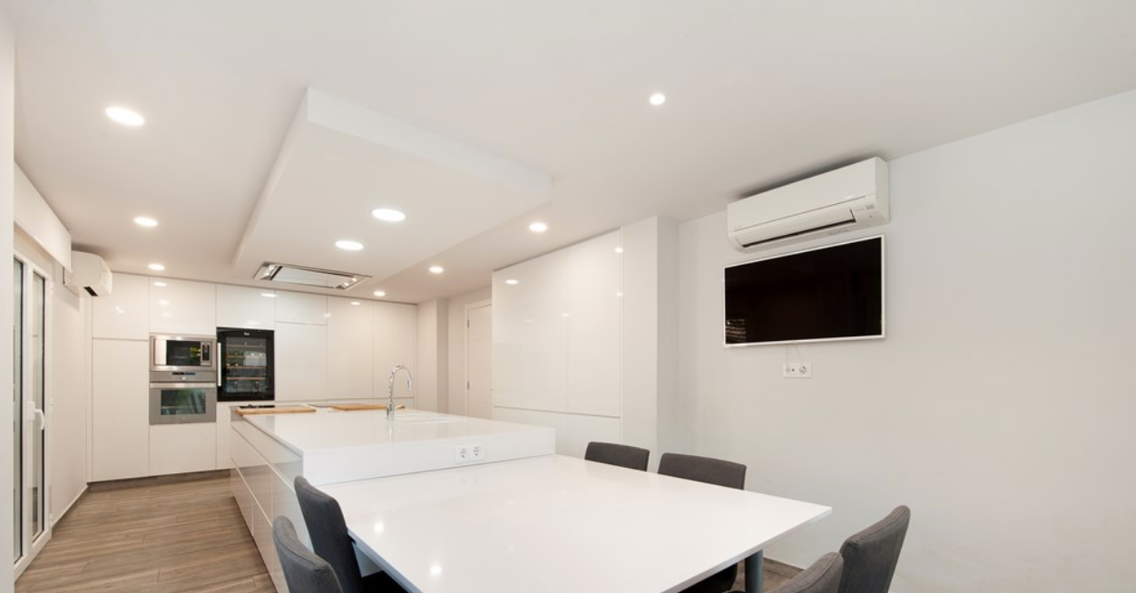 Maison à Castelldefels, Espagne, 388 m² - image 10