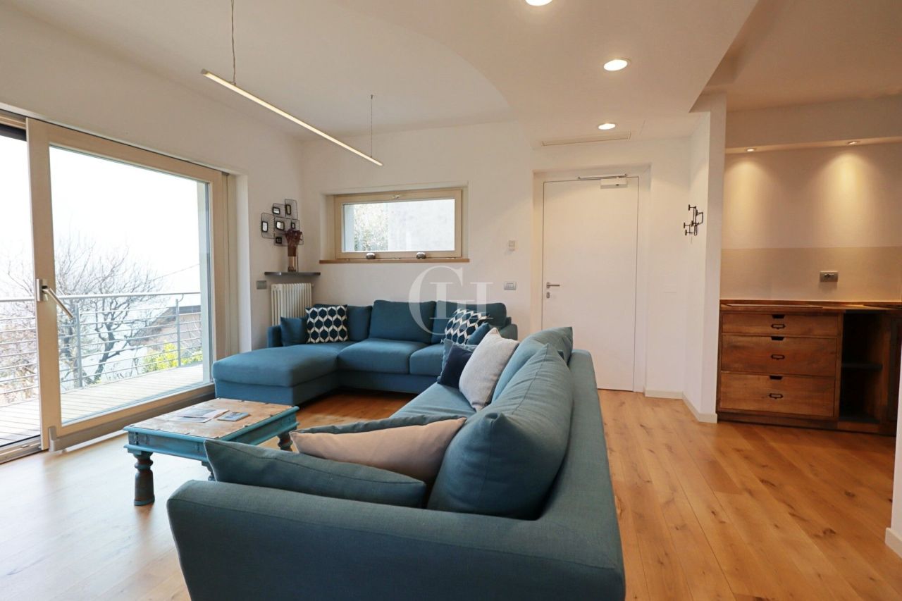 Villa on Lake Como, Italy, 260 m² - picture 7