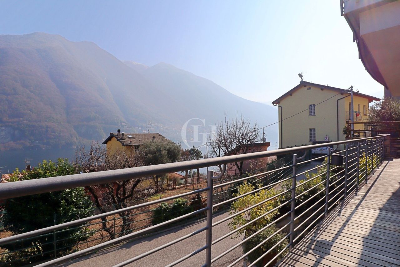 Villa on Lake Como, Italy, 260 m² - picture 8