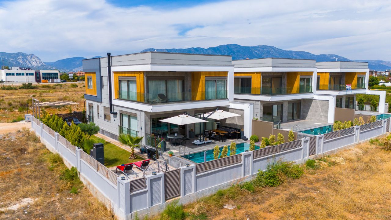 Villa en Antalya, Turquia, 402 m² - imagen 1