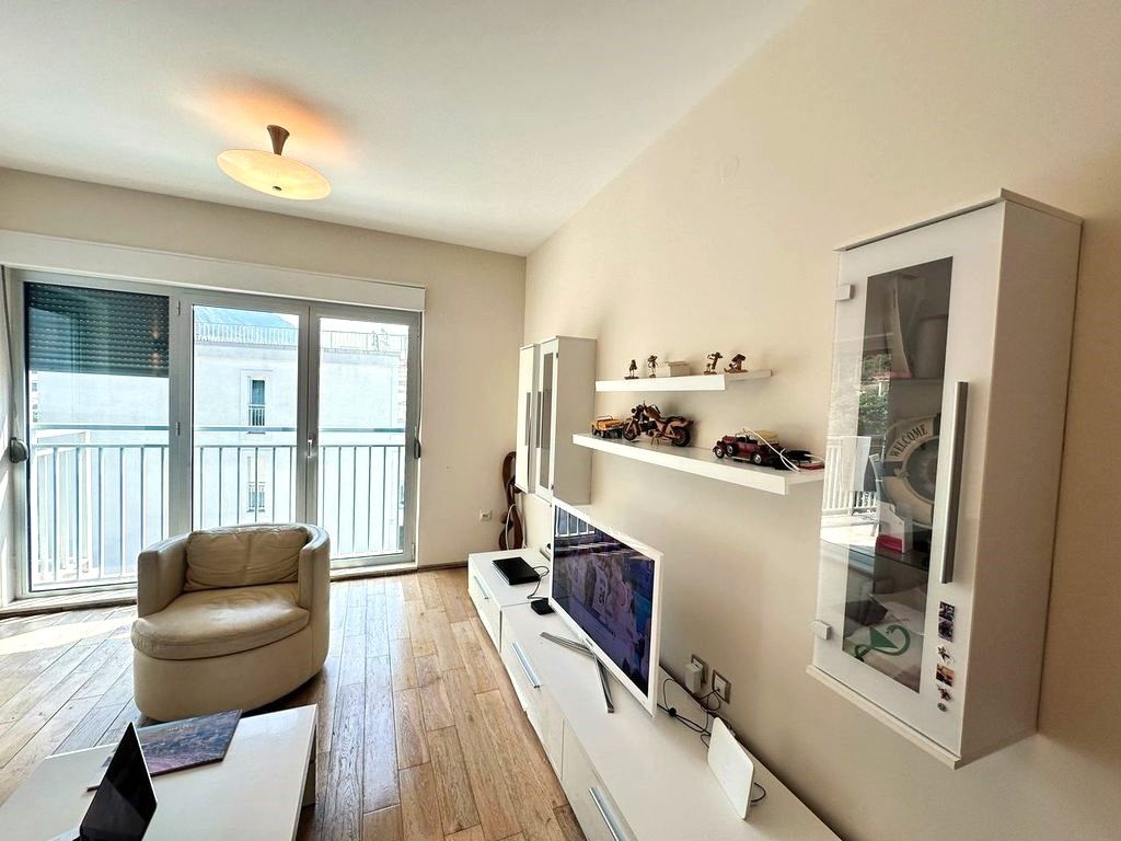 Wohnung in Dobrota, Montenegro, 75 m² - Foto 4