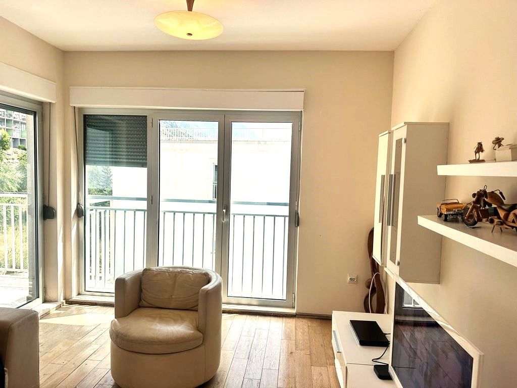 Wohnung in Dobrota, Montenegro, 75 m² - Foto 3