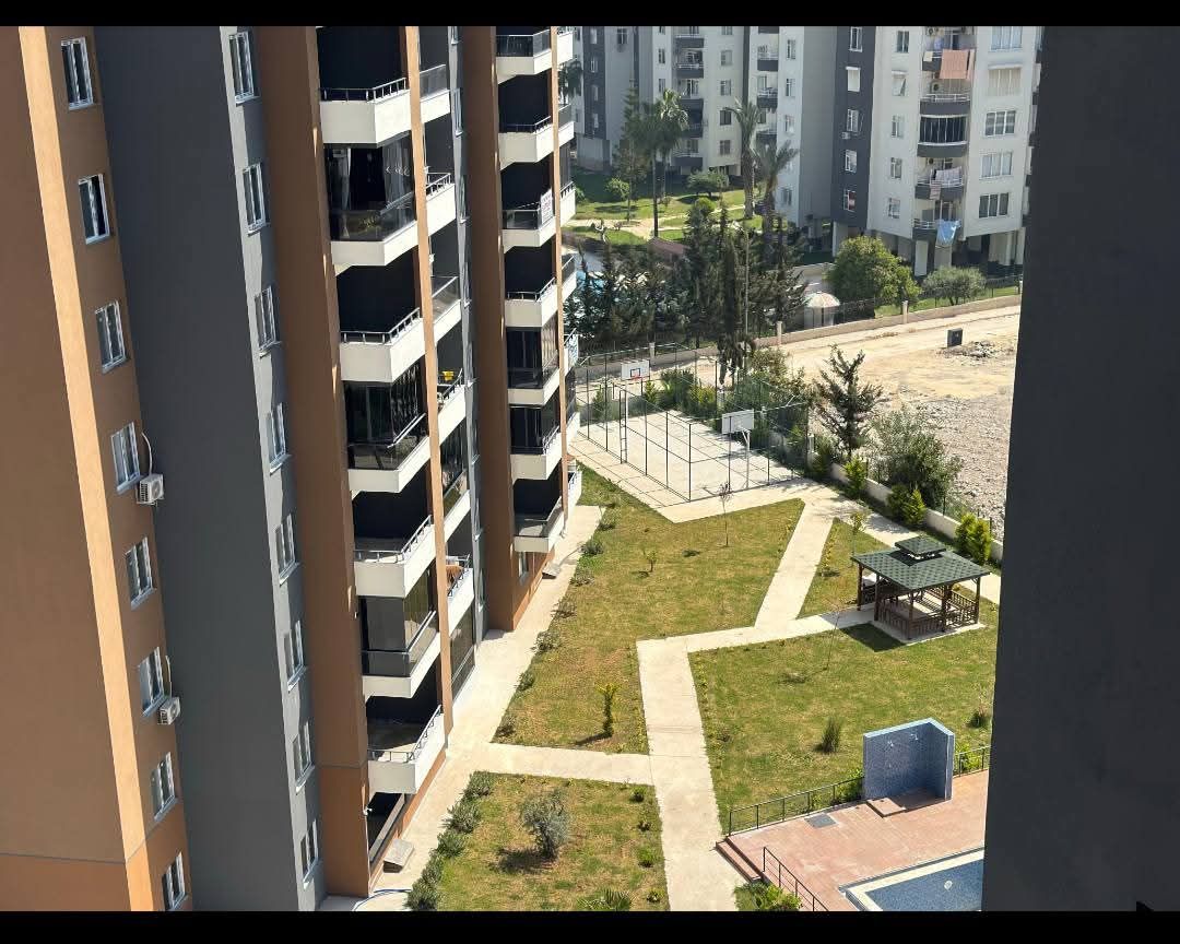 Piso en Mersin, Turquia, 80 m² - imagen 1