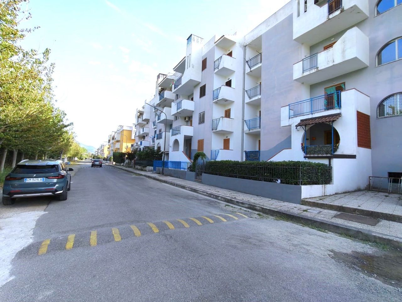 Appartement à Scalea, Italie, 85 m² - image 1