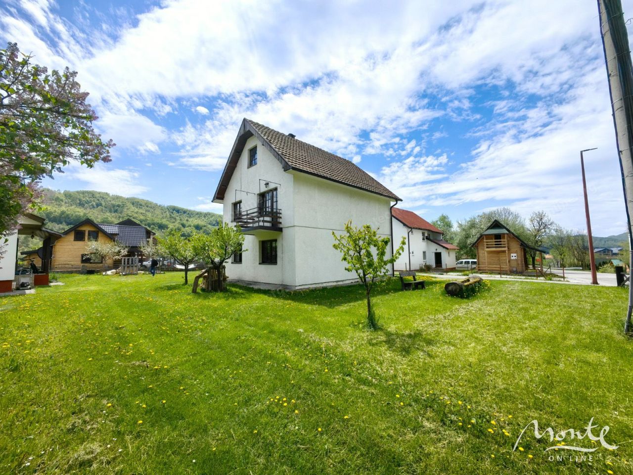 Haus in Kolasin, Montenegro, 128 m² - Foto 1
