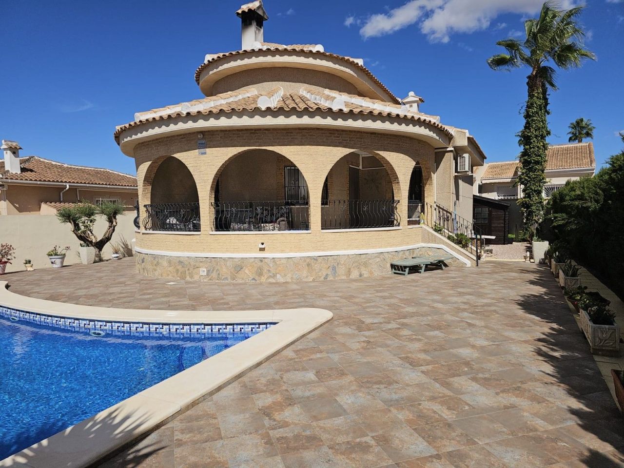 Villa à Benijófar, Espagne, 119 m² - image 1