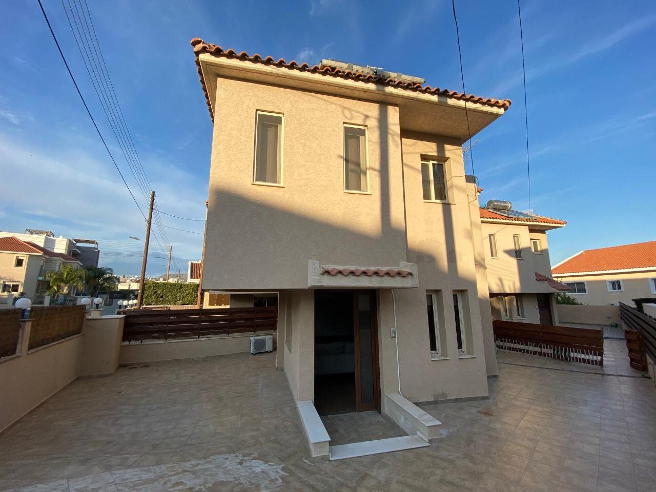 House in Germasogeia, Cyprus - picture 1