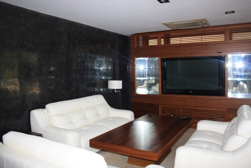 Maison à Parekklisia, Chypre, 331 m² - image 1