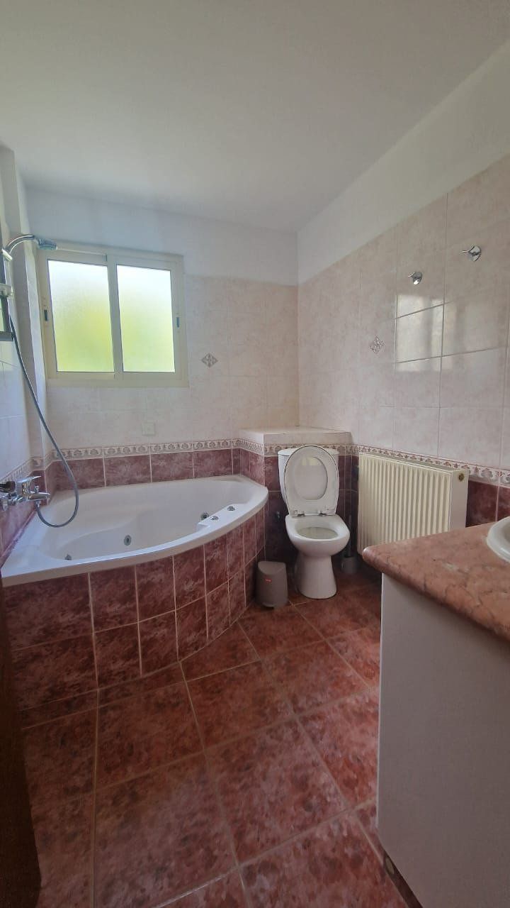 Apartamento en Germasogeia, Chipre - imagen 1