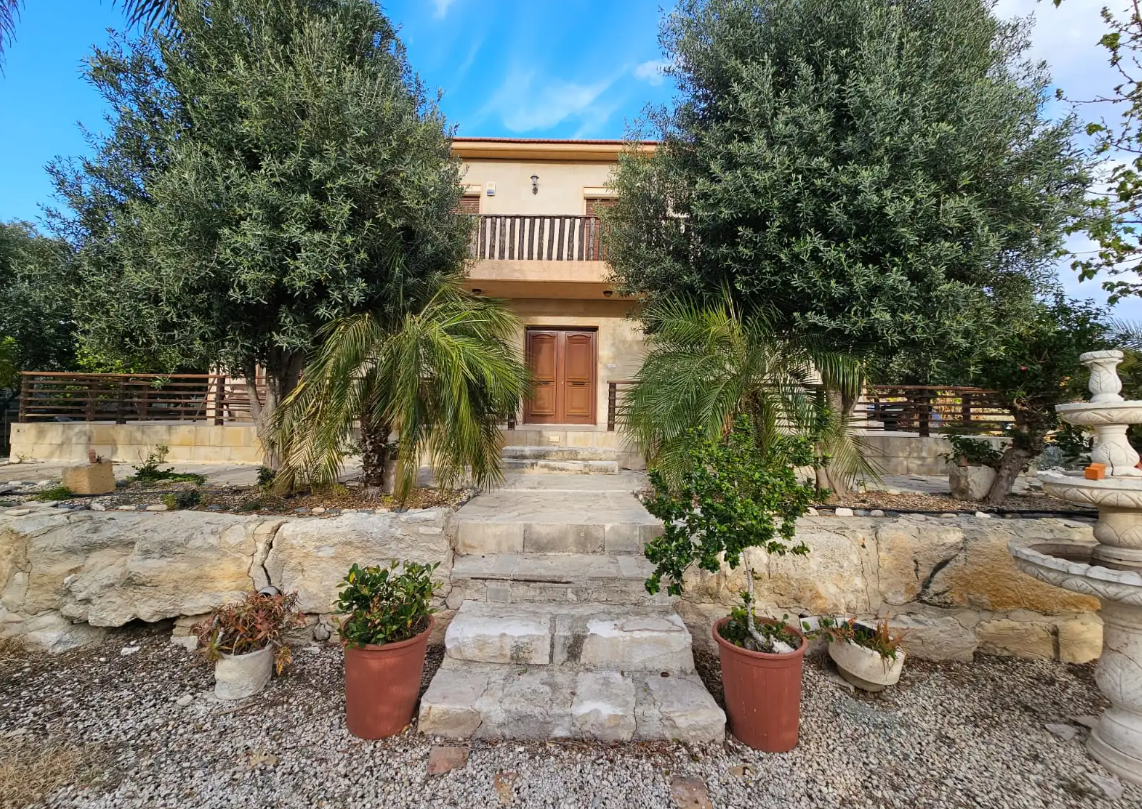 House in Limassol, Cyprus - picture 1