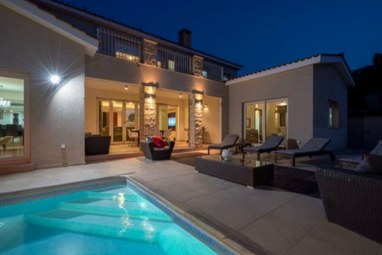 Casa a Universale, Cipro, 370 m² - foto 3