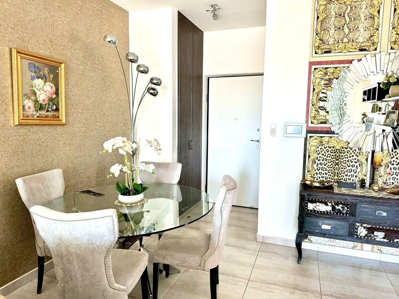 Apartment in Germasogeia, Cyprus, 95 m² - picture 8