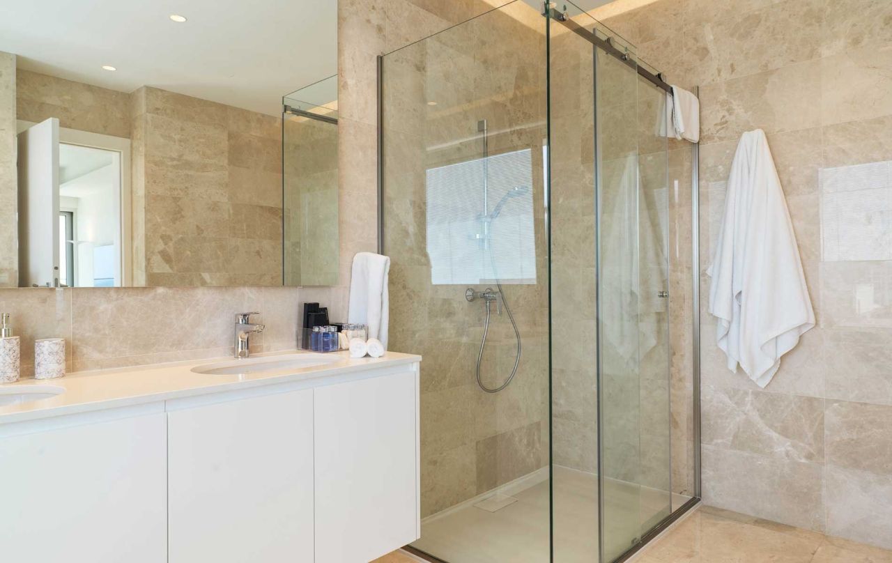 Apartment in Parekklisia, Cyprus, 240 m² - picture 9