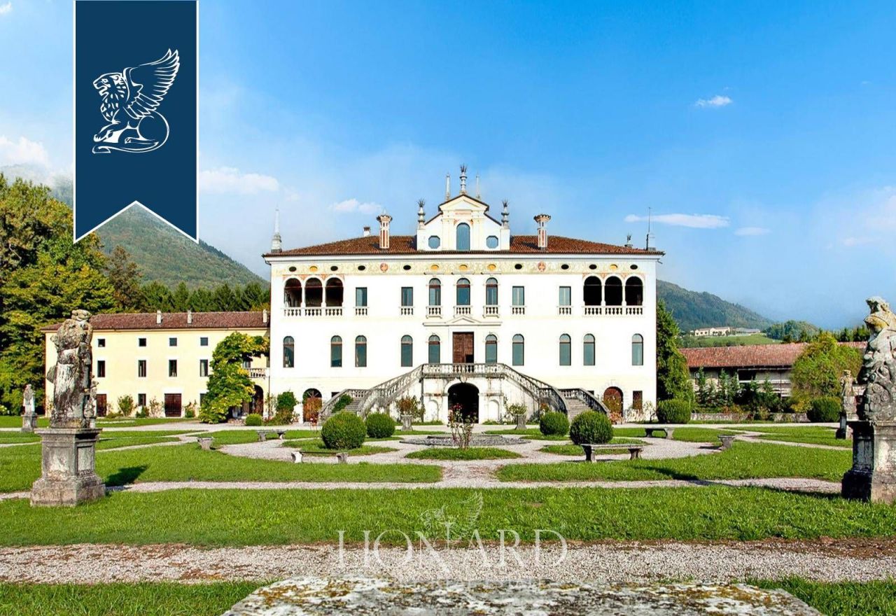 Villa in Pedavena, Italy, 4 400 m² - picture 1