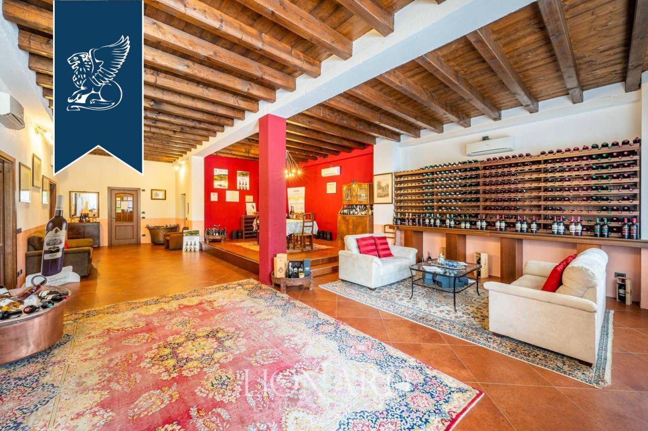 Villa a Piacenza, Italia, 3 000 m² - foto 3