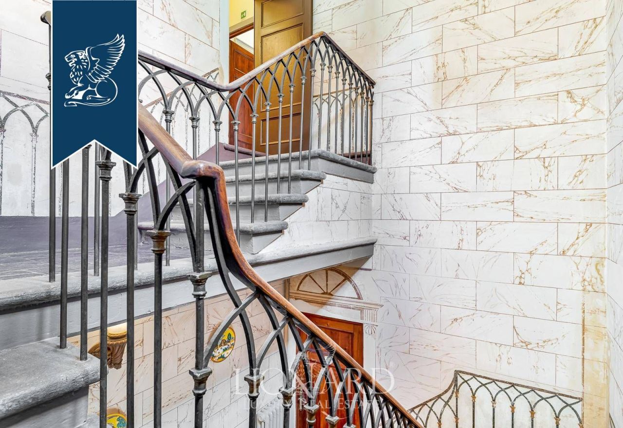 Villa à Camaiore, Italie, 900 m² - image 6