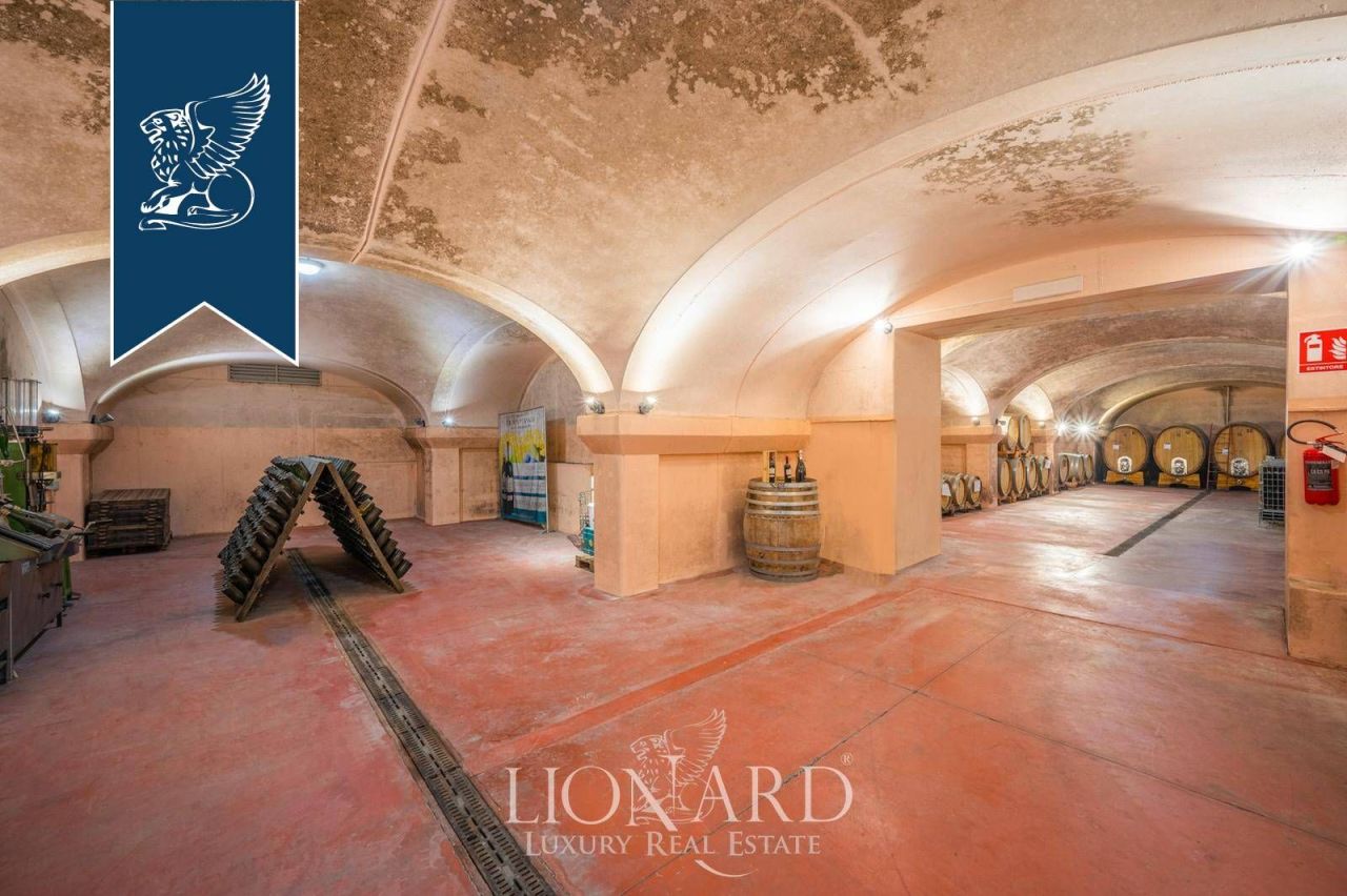 Villa a Piacenza, Italia, 3 000 m² - foto 8