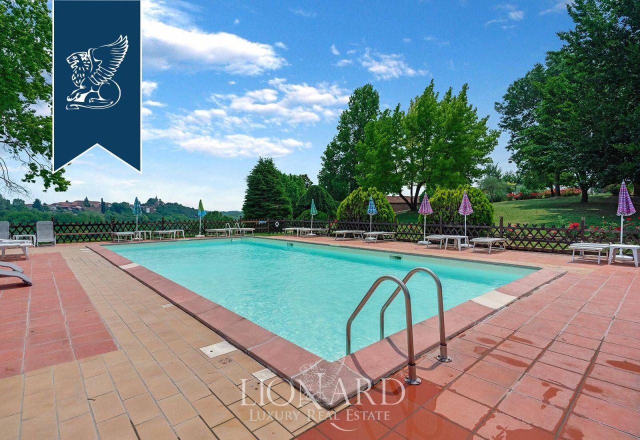 Granja en Asti, Italia, 1 146 m² - imagen 10