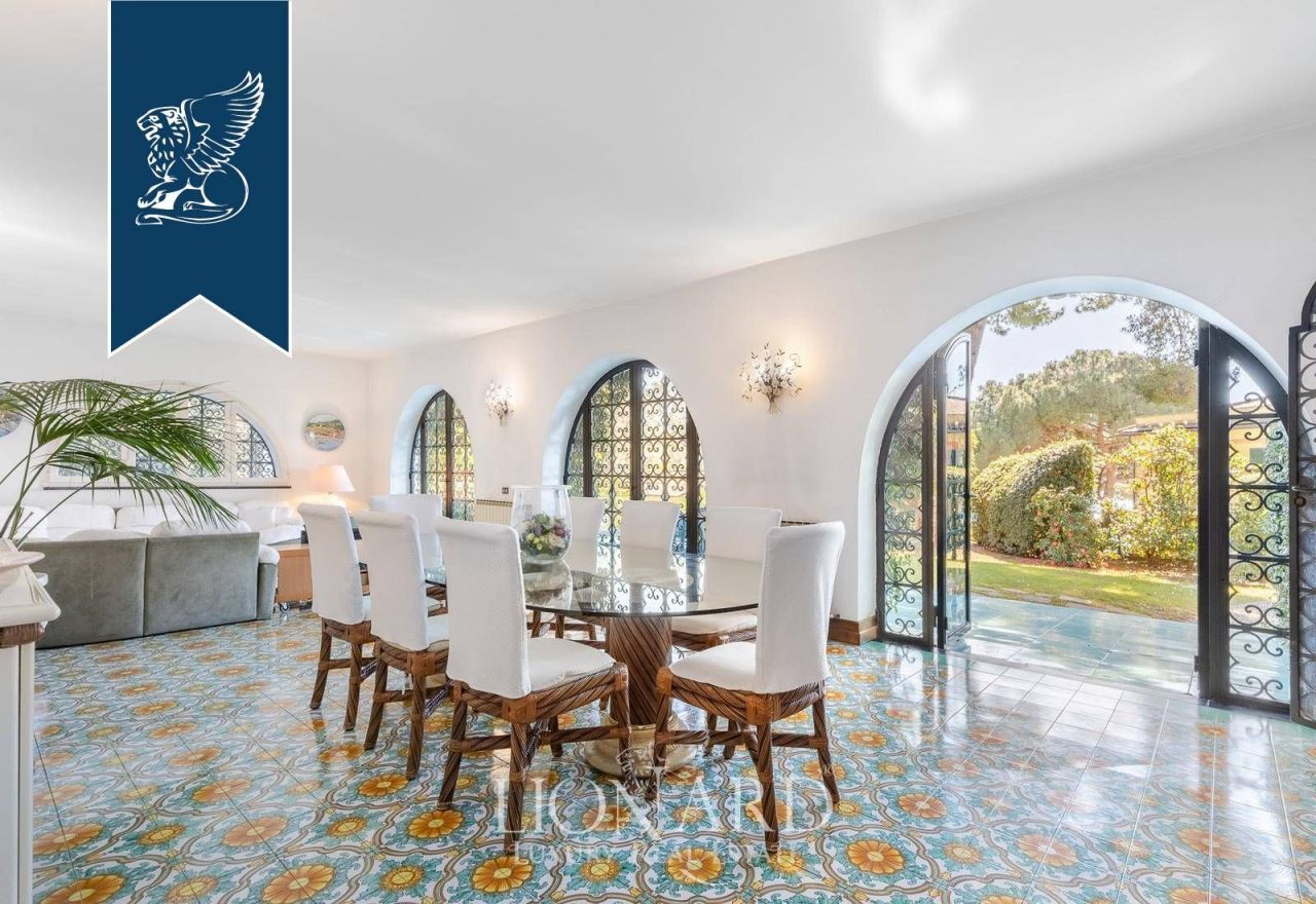 Villa à Gênes, Italie, 500 m² - image 11