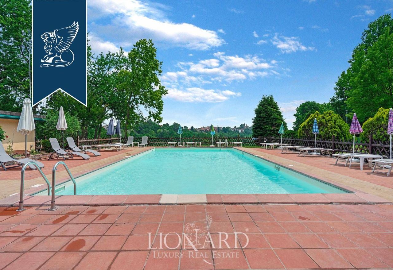 Granja en Asti, Italia, 1 146 m² - imagen 11