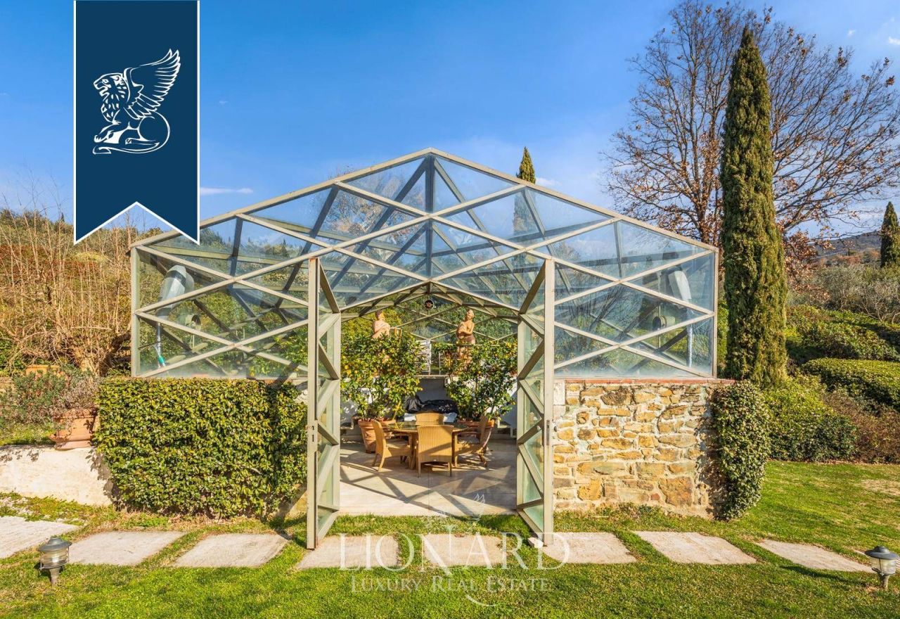Villa in Arezzo, Italy, 1 000 m² - picture 12