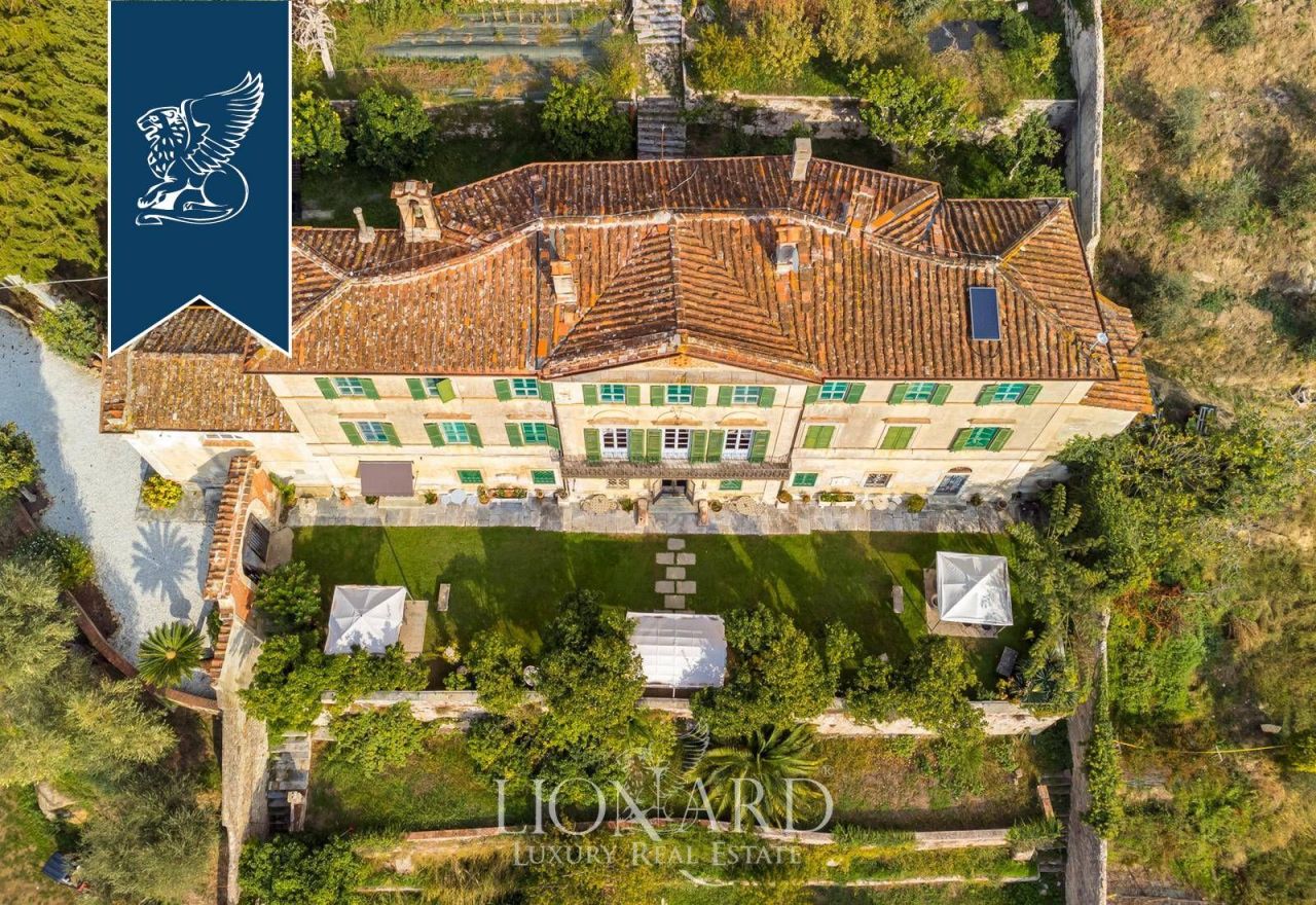 Villa à Camaiore, Italie, 900 m² - image 14