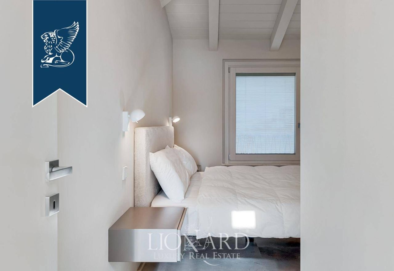 Villa in Pietrasanta, Italy, 200 m² - picture 17