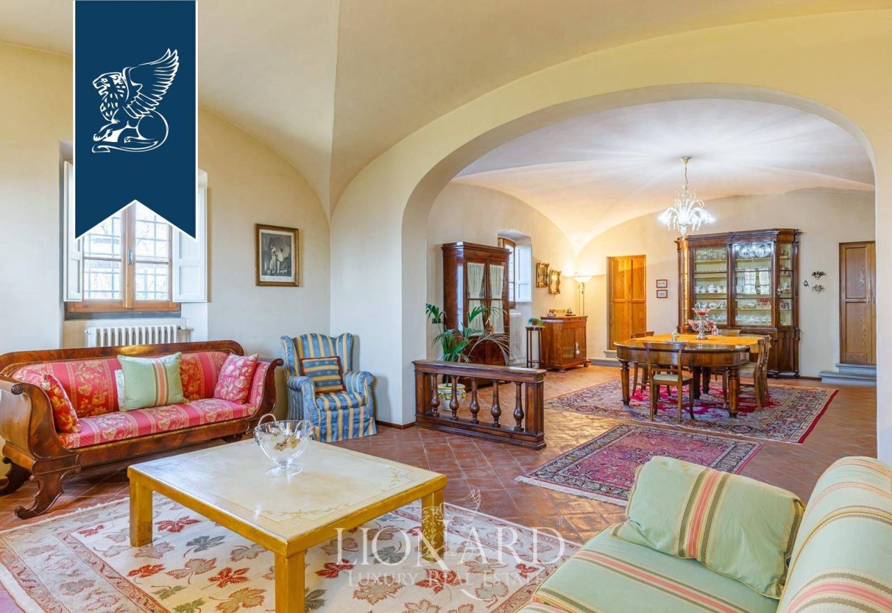 Villa en Arezzo, Italia, 860 m² - imagen 17