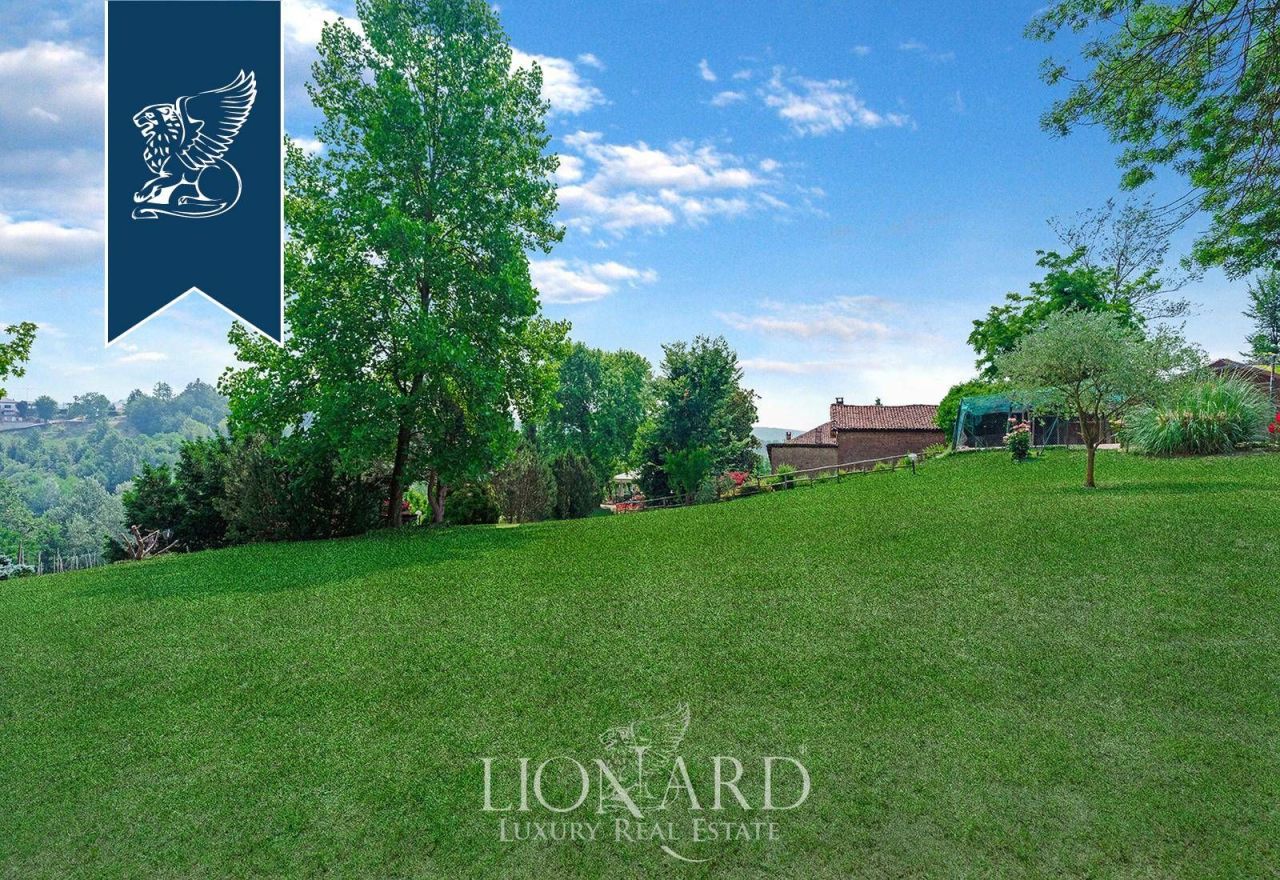 Granja en Asti, Italia, 1 146 m² - imagen 18