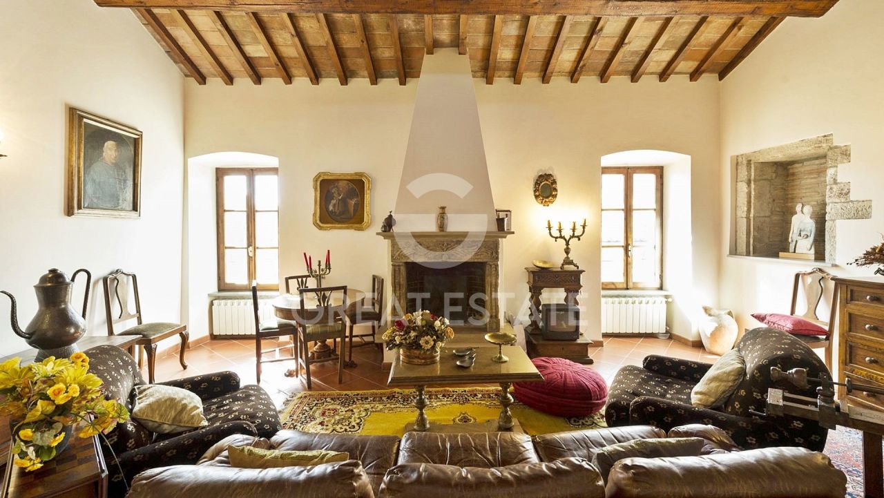 Apartment in Gubbio, Italien, 231.75 m² - Foto 1