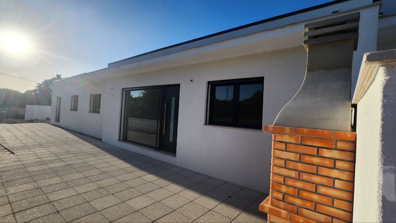 Cabaña en Alcobaza, Portugal, 134 m² - imagen 3