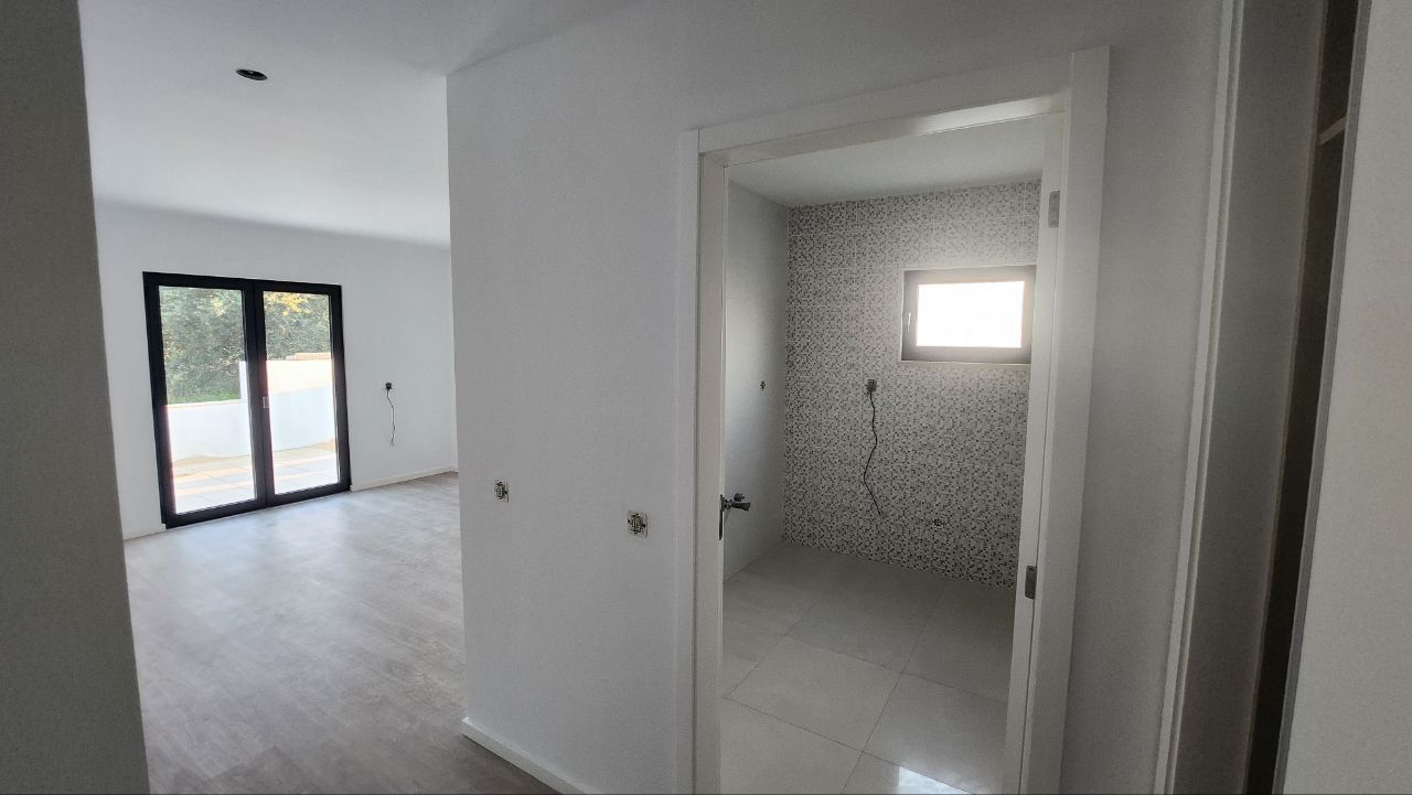 Cabaña en Alcobaza, Portugal, 134 m² - imagen 12