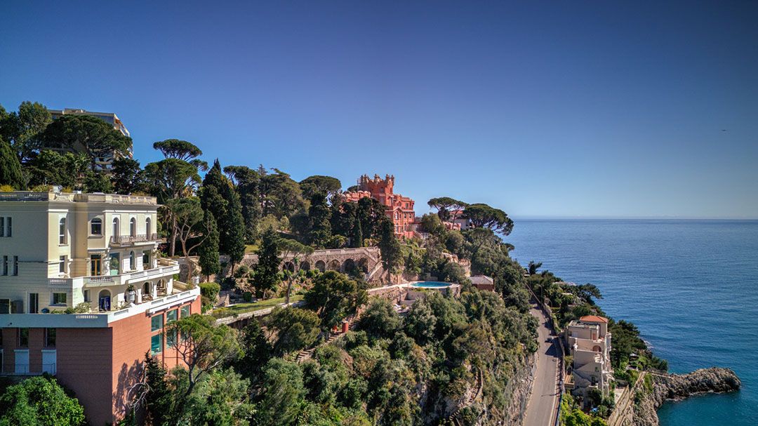 Villa à Nice, France, 1 175 m² - image 1